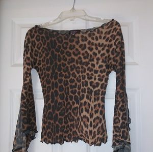 Lepord print bell 3/4 sleeved shirt